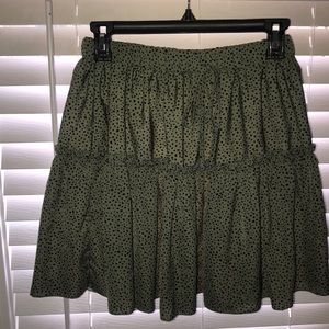 Green & black juniors polka dotted skirt